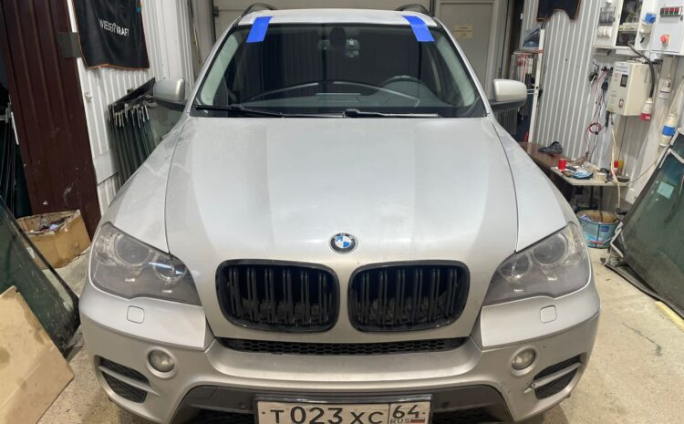  Замена лобового стекла BMW X5